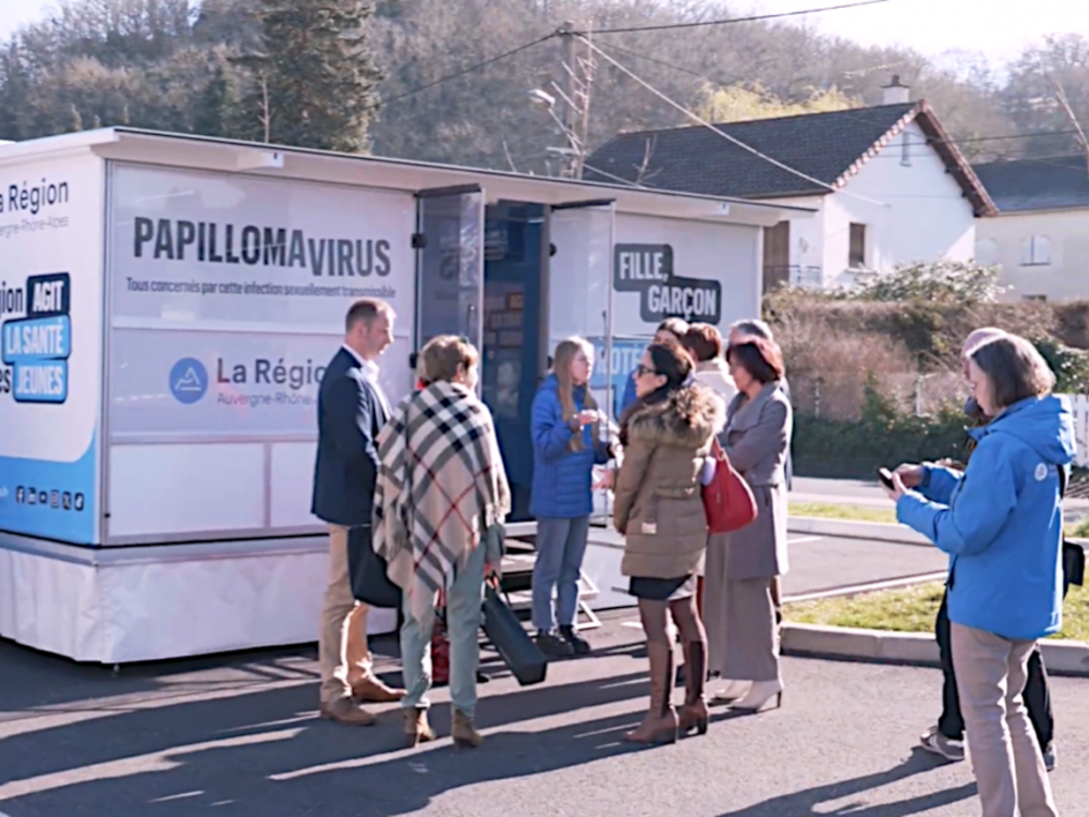 Preview image for the video "Un bus contre le papillomavirus".