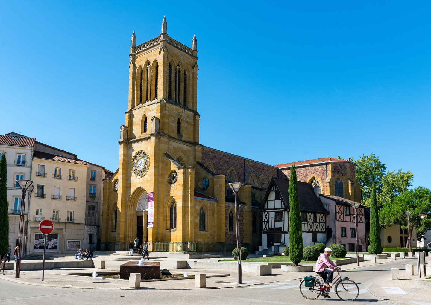 tour de france auvergne