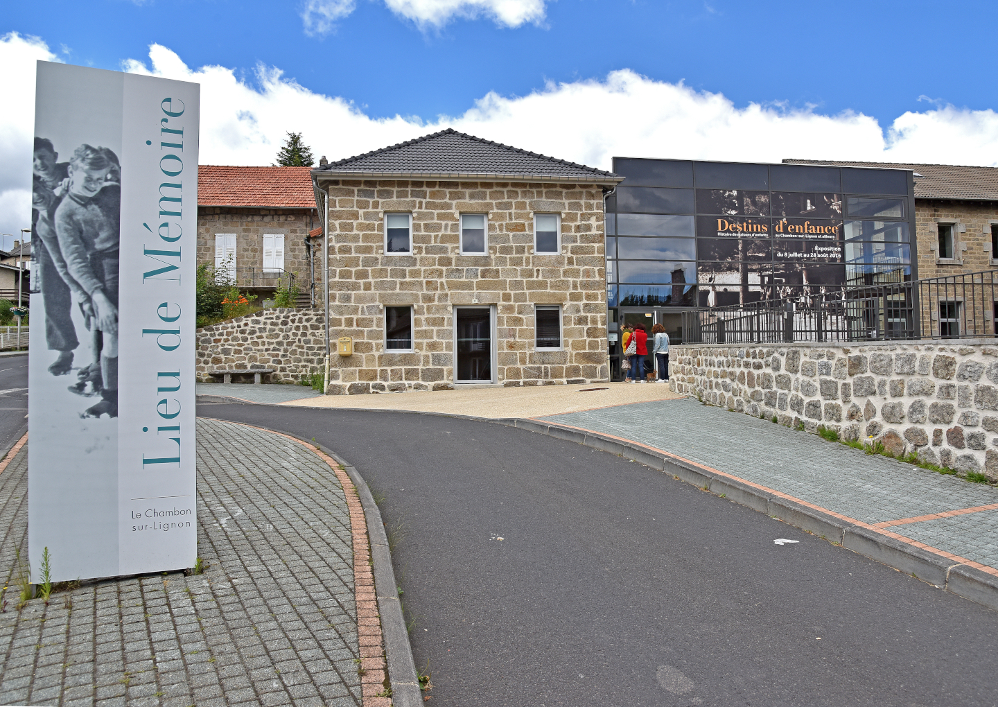 Lieu de mémoire Le Chambon-sur-Lignon - © Michel Pérès Lieu de mémoire Le Chambon-sur-Lignon