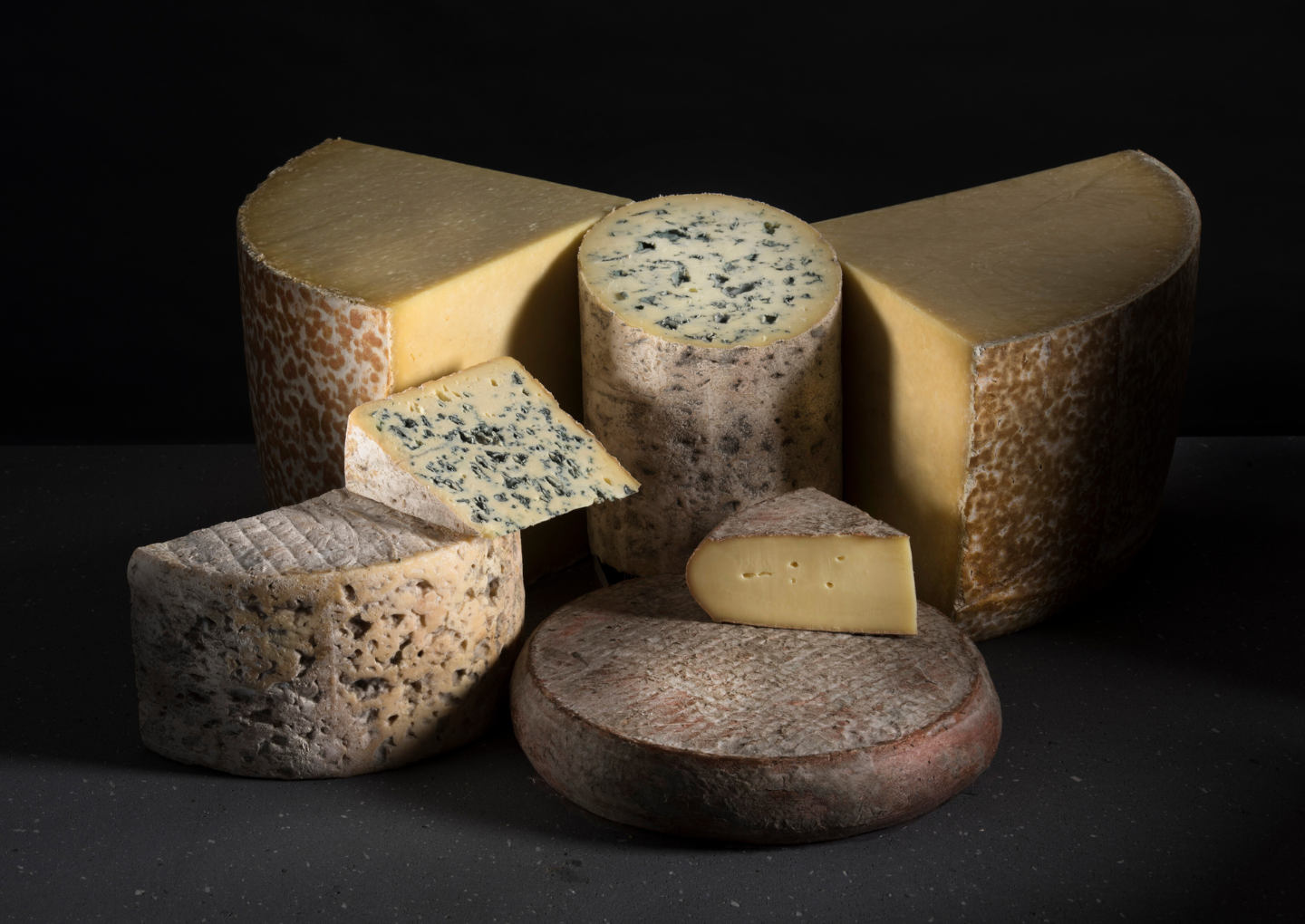 Fromages - © Joël Damase / Auvergne-Rhône-Alpes Tourisme Fromages