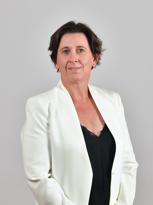 Karine LUCAS Karine LUCAS
