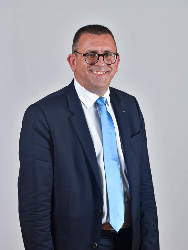Yannick LUCOT Yannick LUCOT