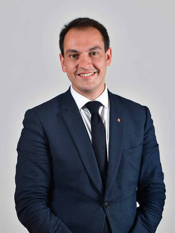 Pierre OLIVER Pierre OLIVER