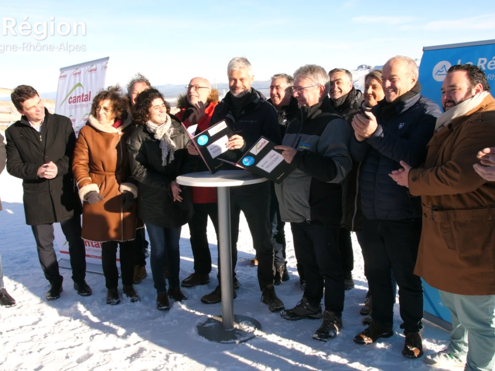 Preview image for the video "La Région scelle un second Pacte de 150 millions d'euros avec le Cantal".