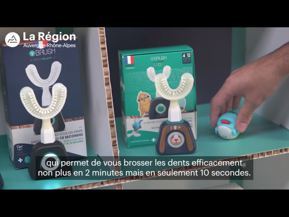 Preview image for the video "[CES Las Vegas 2023] : Y-Brush, brosse à dents révolutionnaire".