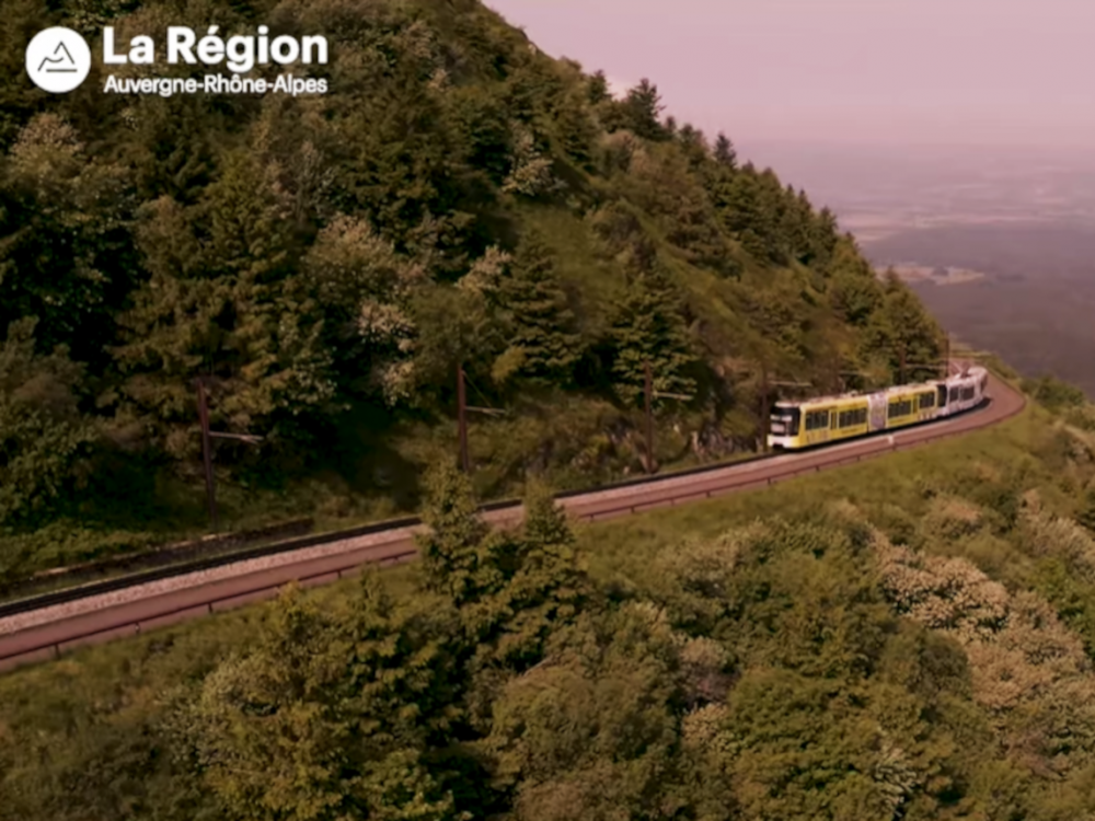 Preview image for the video "À bord du Panoramique des Dômes".