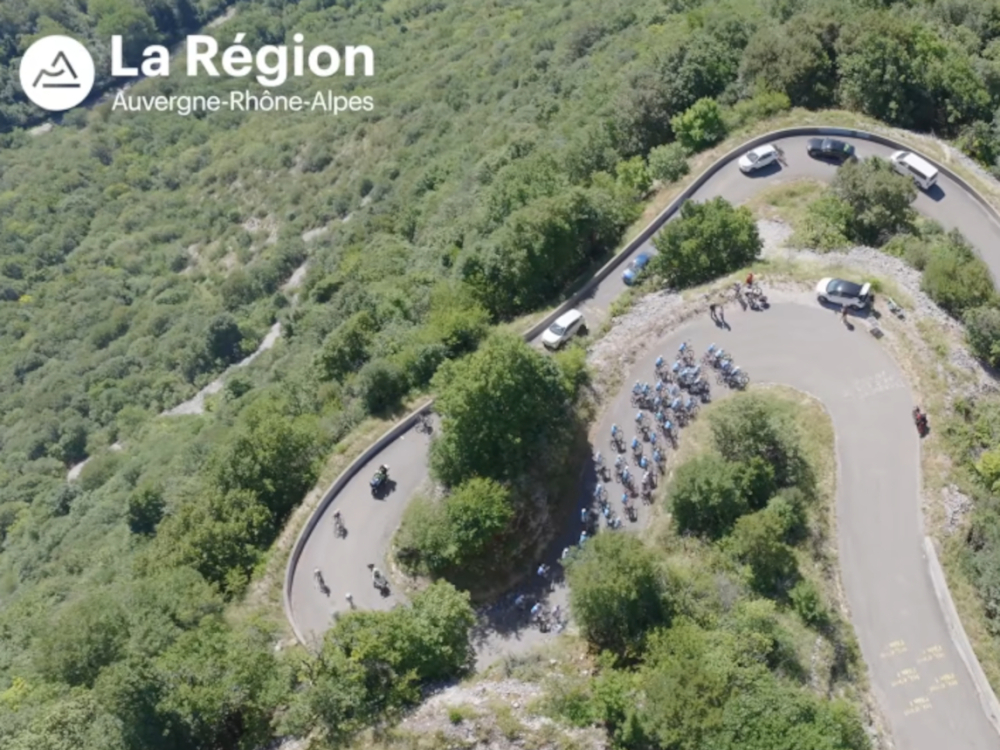 Preview image for the video "Etape 2 des jeunes du Tour Auvergne-Rhône-Alpes".