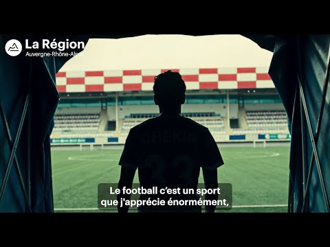 Preview image for the video "Les arènes : &quot;Le monde du football comme vous ne l'avez jamais vu&quot;".