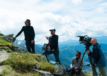 Thomas Salvador sur le tournage de La Montagne