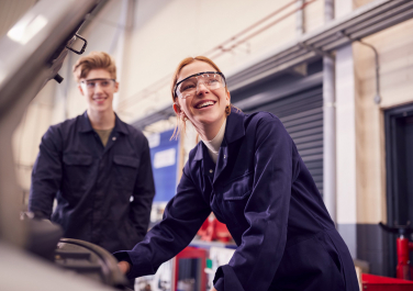 Stagiaires industrie automobile