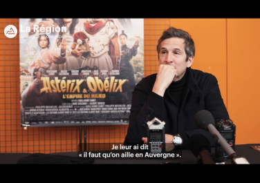 Preview image for the video "Guillaume Canet : &quot;La chaleur des Auvergnats a remplacé le mauvais temps&quot;".