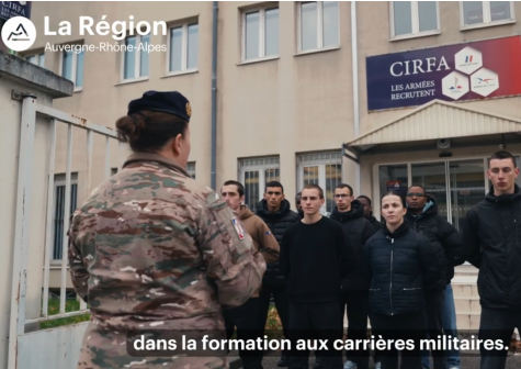 Preview image for the video "Carrières militaires".
