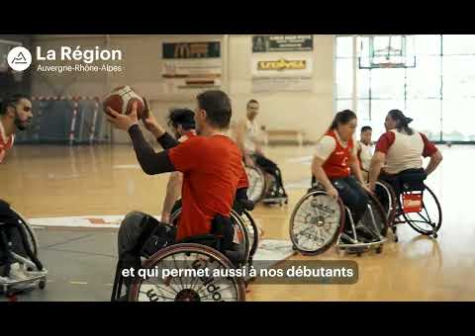 Preview image for the video "Les Aigles du Velay, le basket fauteuil pour tous".