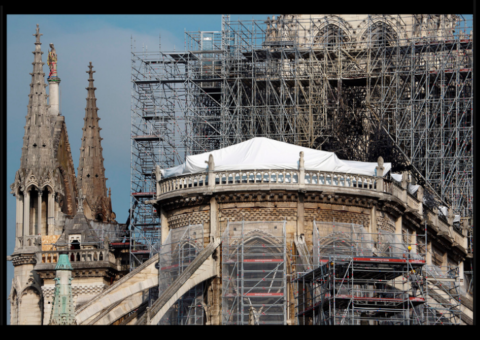 NDDP "Le chœur est bâché" - © David Bordes NDDP "Le chœur est bâché"