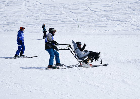 Grand Retour délégation para + drapeau Chamrousse 1