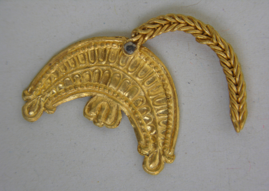 Musée Gergovie - Exposition l'étoffe d'un Gaulois 2026  - pendentif
