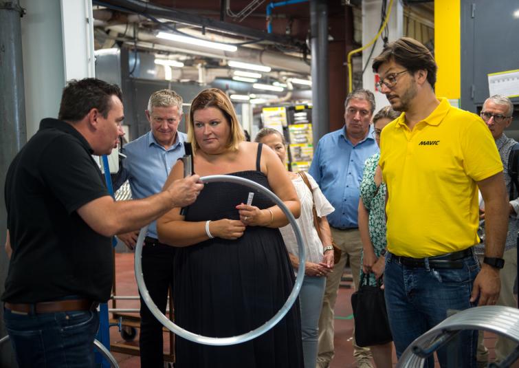 Visite entreprise MAVIC Stéphanie Pernod - © Guillaume Atger Visite entreprise MAVIC Stéphanie Pernod