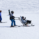 Grand Retour délégation para + drapeau Chamrousse 1